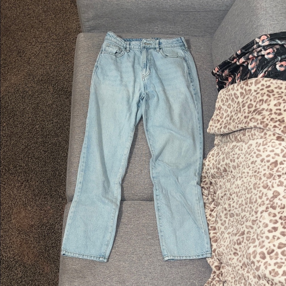 PacSun Light Wash Mom Jeans